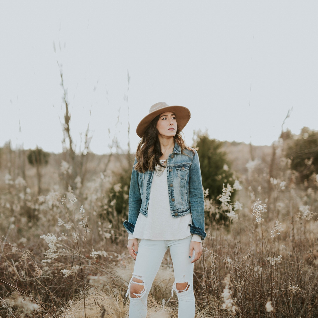Styling Women's Cowboy Boots with Everyday Outfits