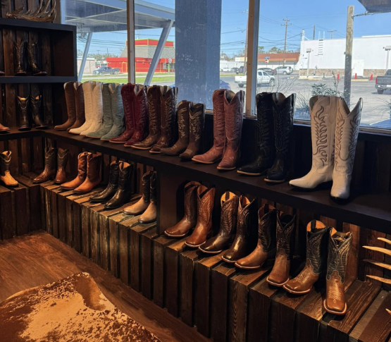 Men’s vs Women’s Boots Trends: What’s Hot Right Now