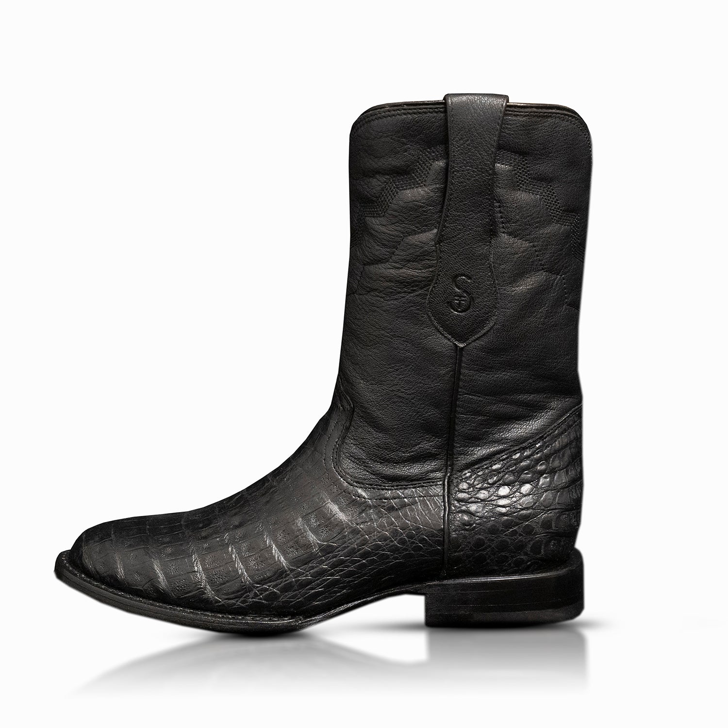 The Houstonian | Black Caiman